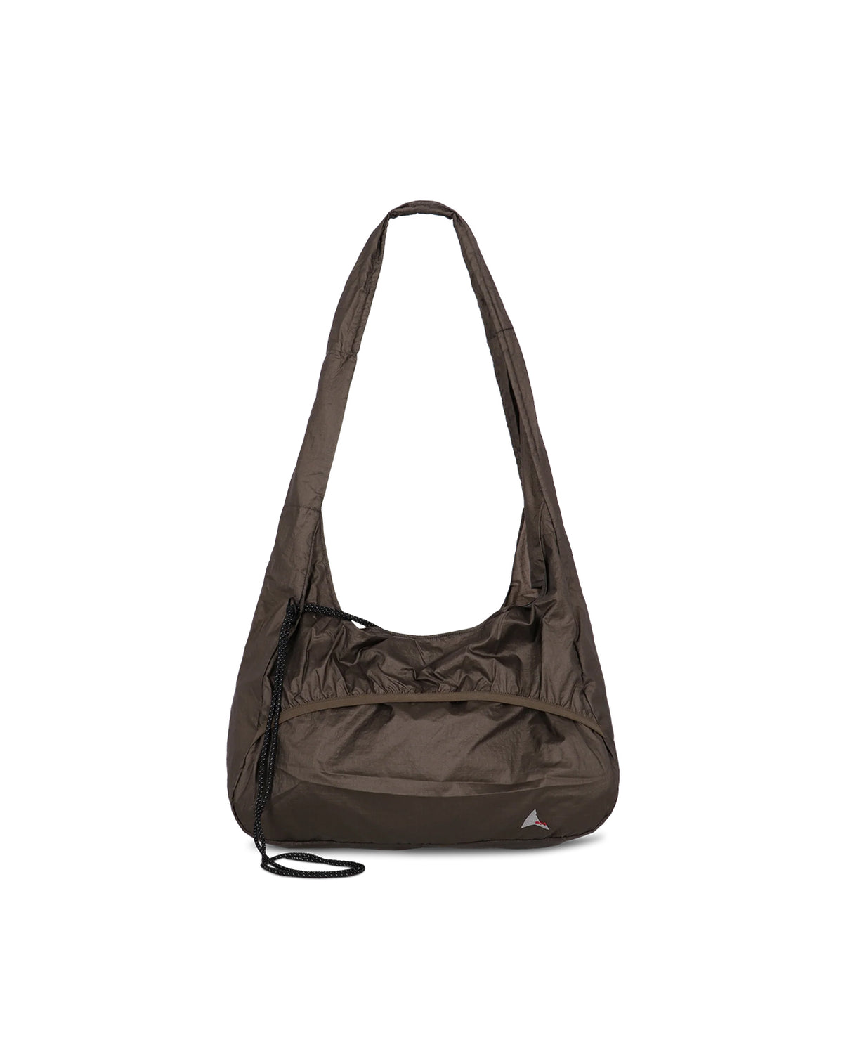YBUW2154FA124-BEG0021
Taupe Brown
100% Polyamide
Lightweight shoulder bag
Durable, water-repellent micro ripstop nylon
External front pocket
Reflective pull tab&nbsp;
Packable design
Embroidered ROA logo
Carrying capacity of 2.5 kg